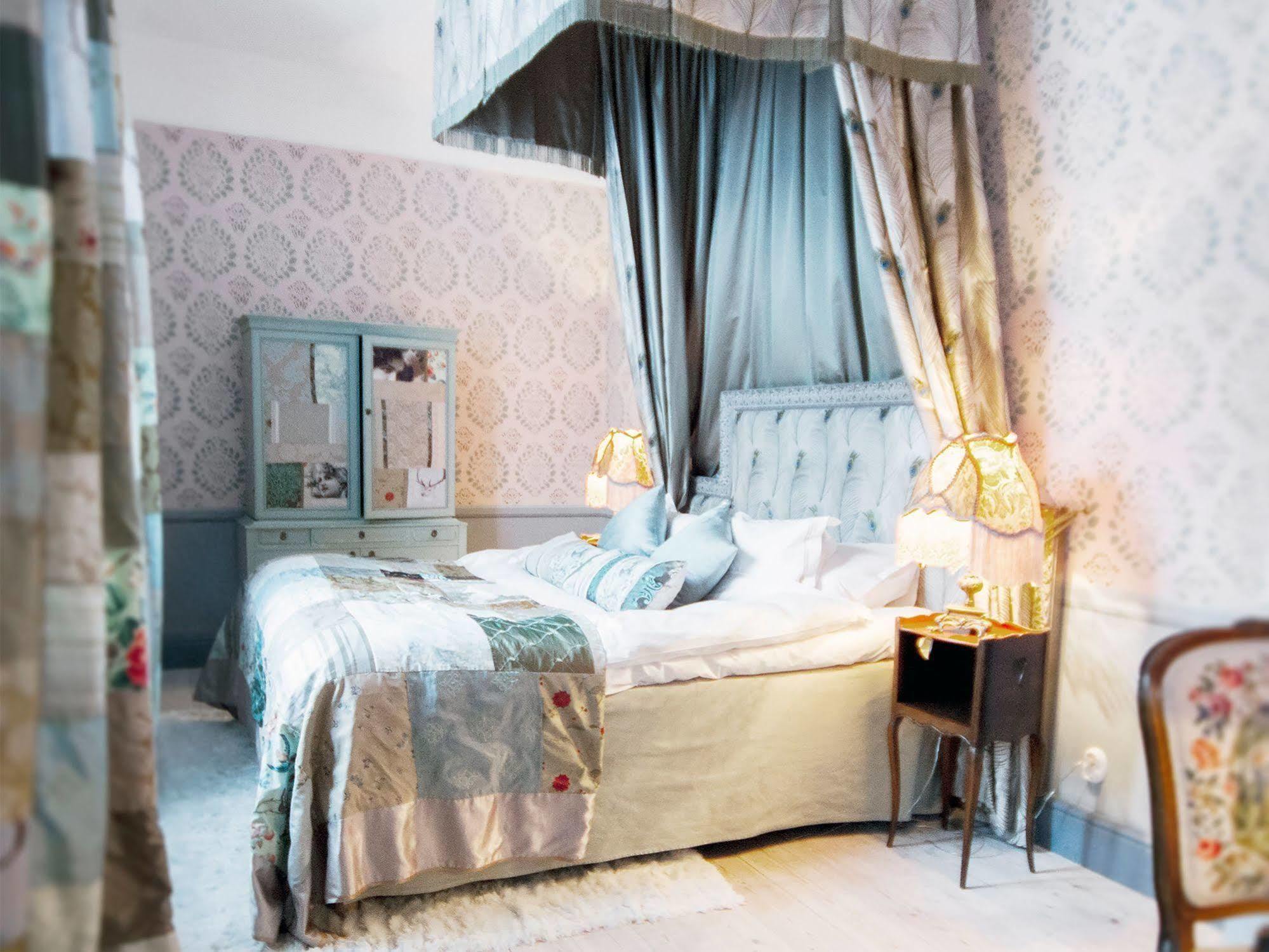 Goervaelns Slott Hotel Järfälla község Kültér fotó